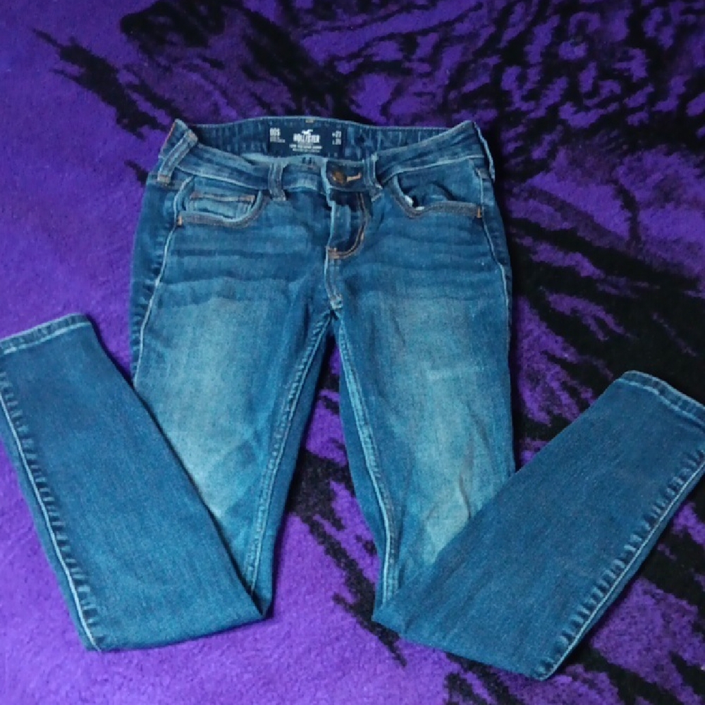 Hollister Women's Classic Blue Skinny Jeans